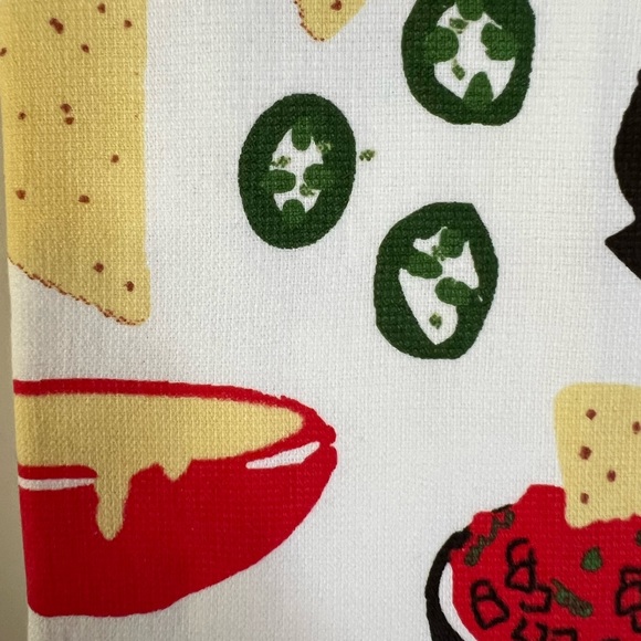 Set of 2 Mexican Appetizers Kitchen Towels Queso Salsa Guacamole Nacho Chips - Picture 4 of 8